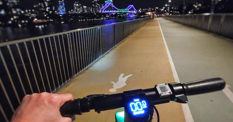 Jennifer Dudley-Nicholson Lime scooter