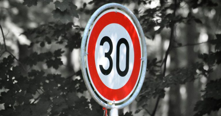 speed limit 30 roadsign