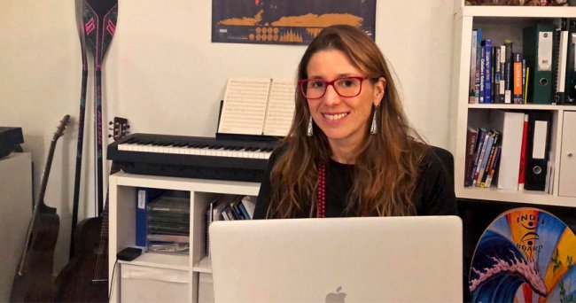 Luisiana Paganelli Silva working from home